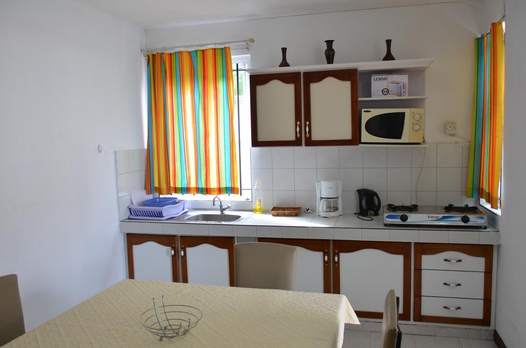 Les Gentilhommieres Guest House Trou aux Biches Exterior photo
